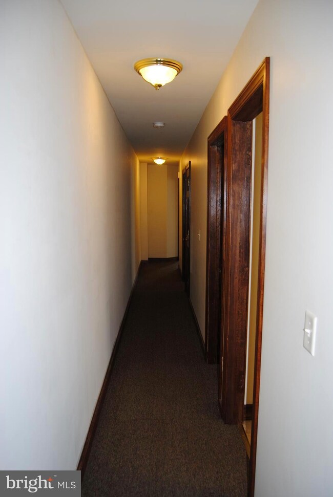 349 Westside Ave unit . D, Hagerstown, MD 21740 - photo 7