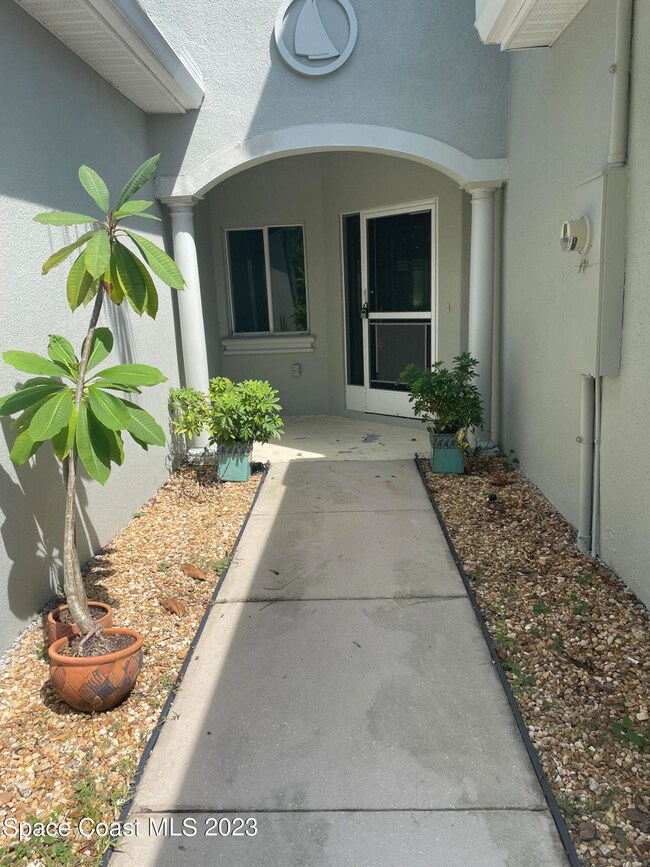 Haley Front Entry
