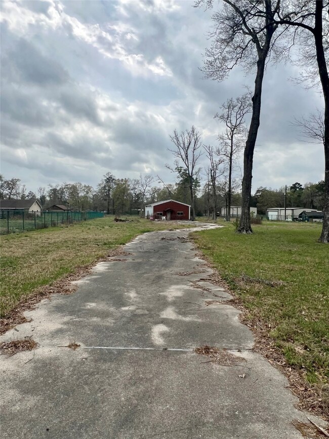 14316 Walker Rd, Conroe, TX 77302 - photo 5