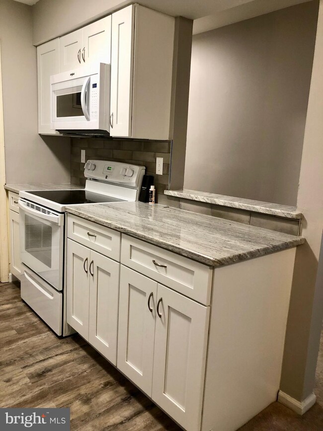 22 Buena Ct, Blackwood, NJ 08012 - photo 3