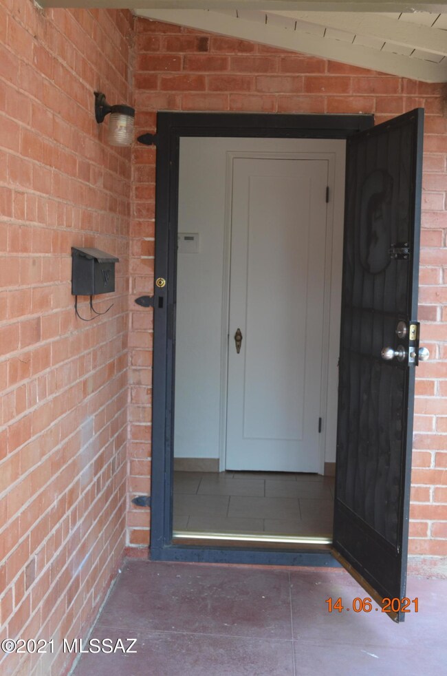 1710 E Water St, Tucson, AZ 85719 - photo 6