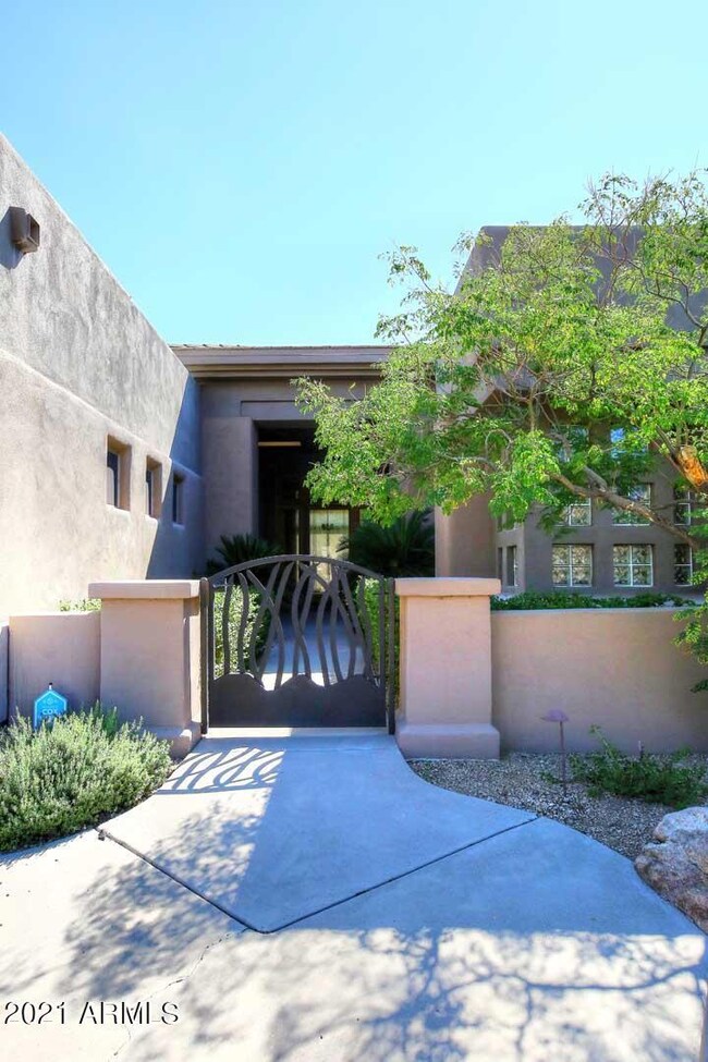 11047 E Verbena Ln, Scottsdale, AZ 85255 - photo 3