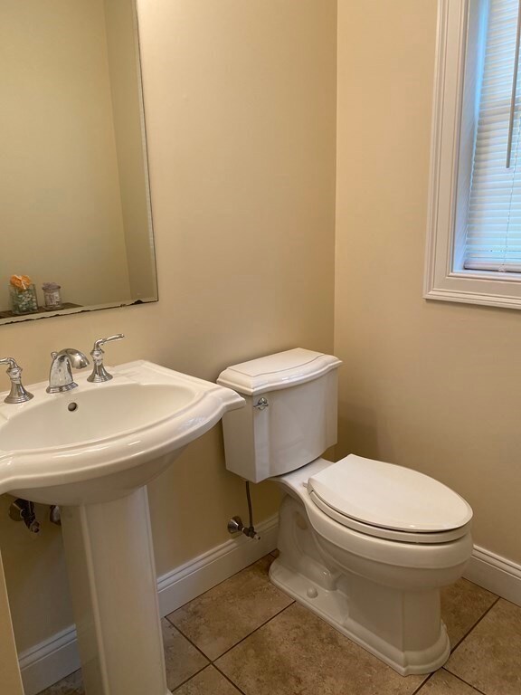 44 Vista Cir, Holden, MA 01520 - photo 6