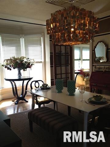 902 E High St, Davenport, IA 52803 - photo 4