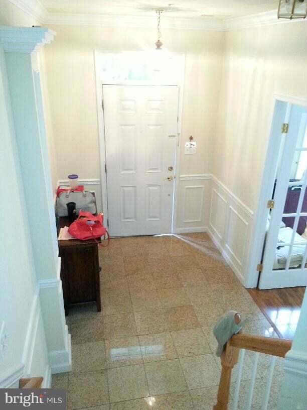 9817 Darcy Forest Dr, Silver Spring, MD 20910 - photo 2