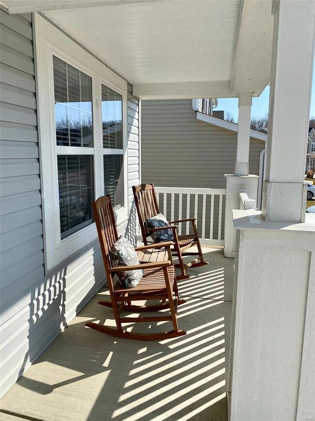 Covered front porch to welcome friends & guests.