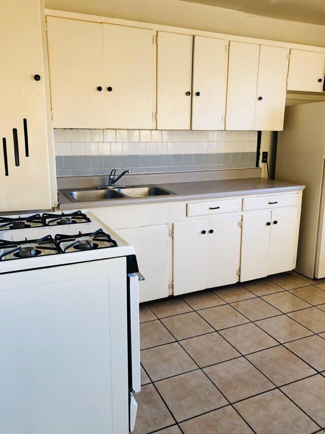 3912 Polk Ave unit 2, El Paso, TX 79930 - photo 4