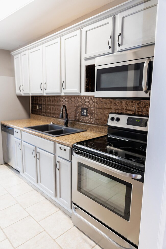 450 Flowing Creek Dr, Evans, GA 30809 - photo 7