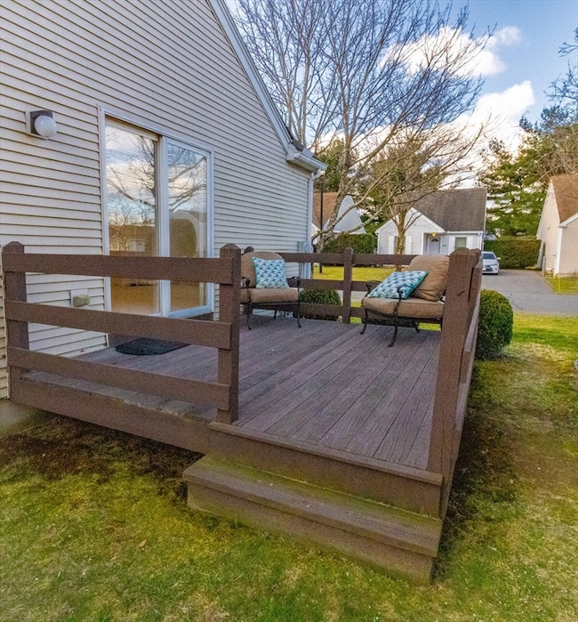 207 Alvord Place, South Hadley, MA 01075 - photo 5