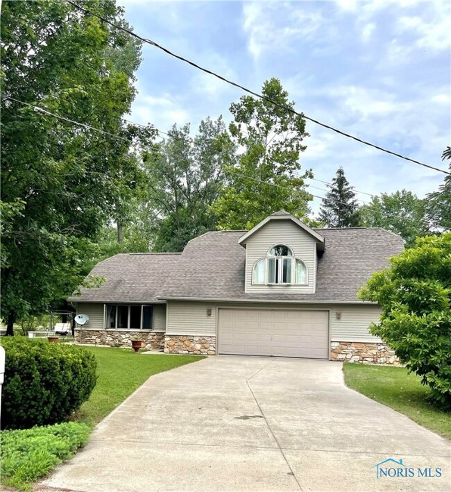 909 High Point Dr, Pioneer, OH 43554 - photo 2