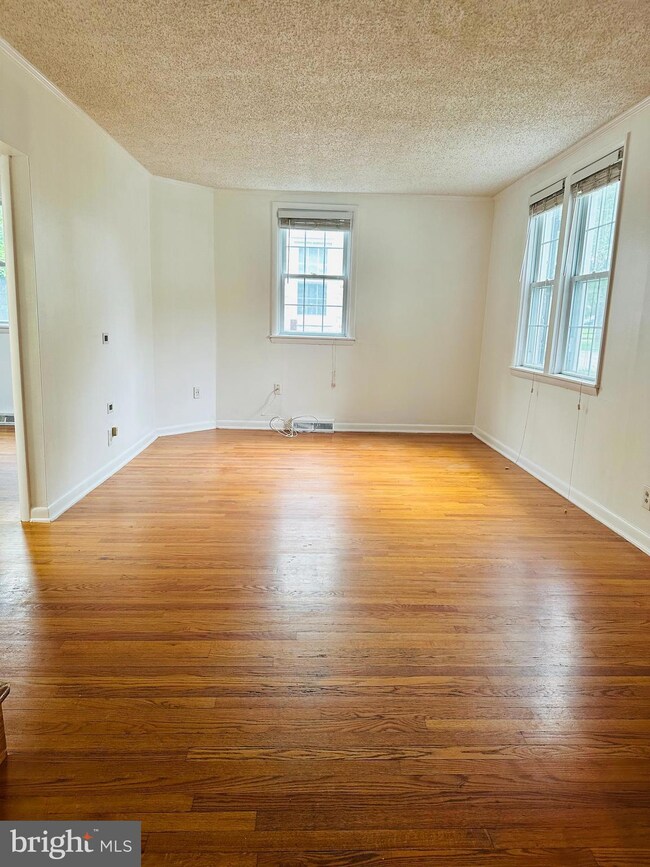 3510 Shenandoah Ave, Halethorpe, MD 21227 - photo 3