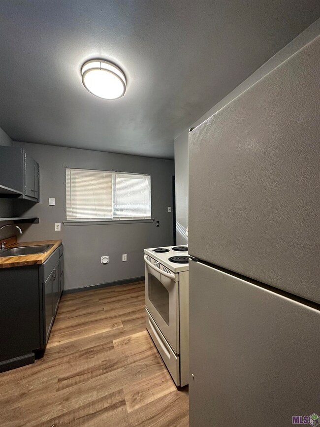 5911 Matthews St, Baton Rouge, LA 70812 - photo 3