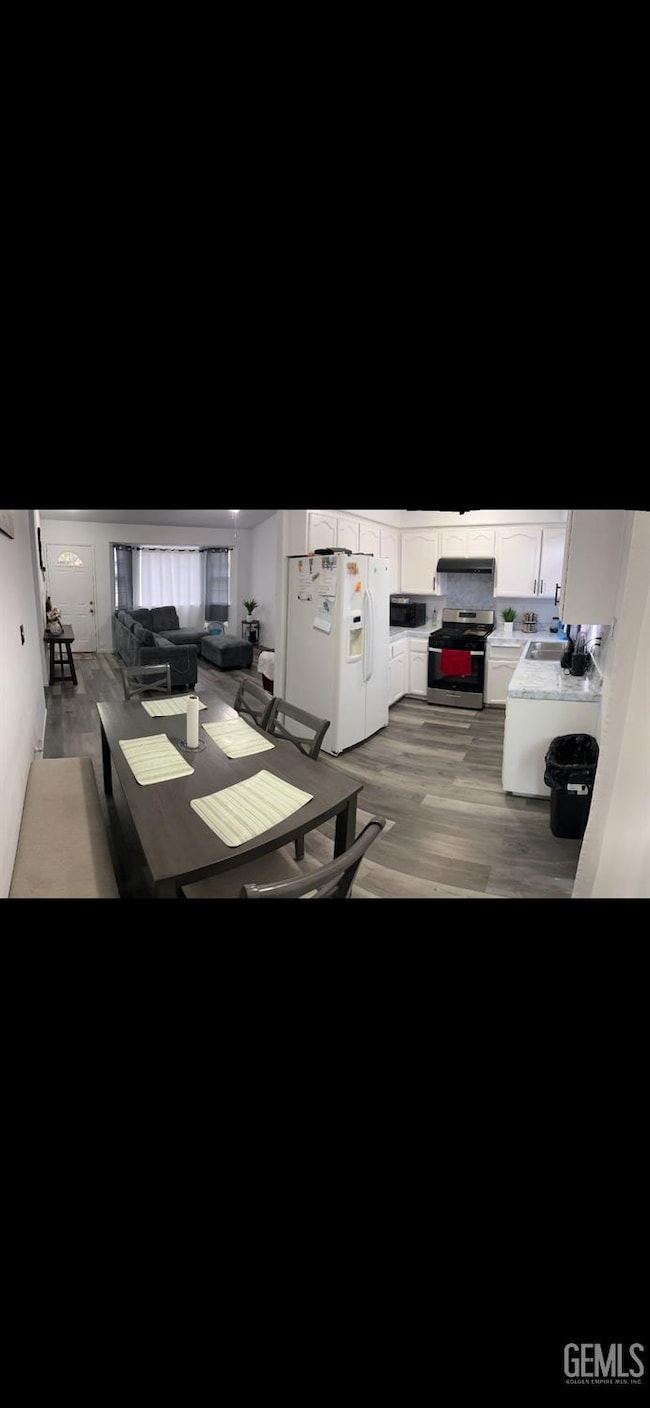 1024 Hazelnut St, Wasco, CA 93280 - photo 6