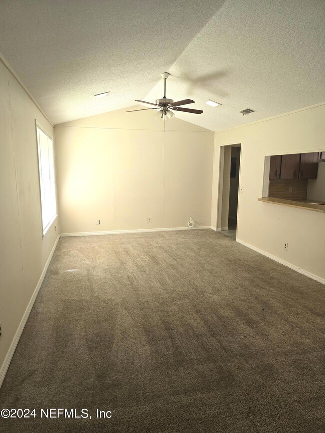 7230 Sharbeth Dr S, Jacksonville, FL 32210 - photo 4