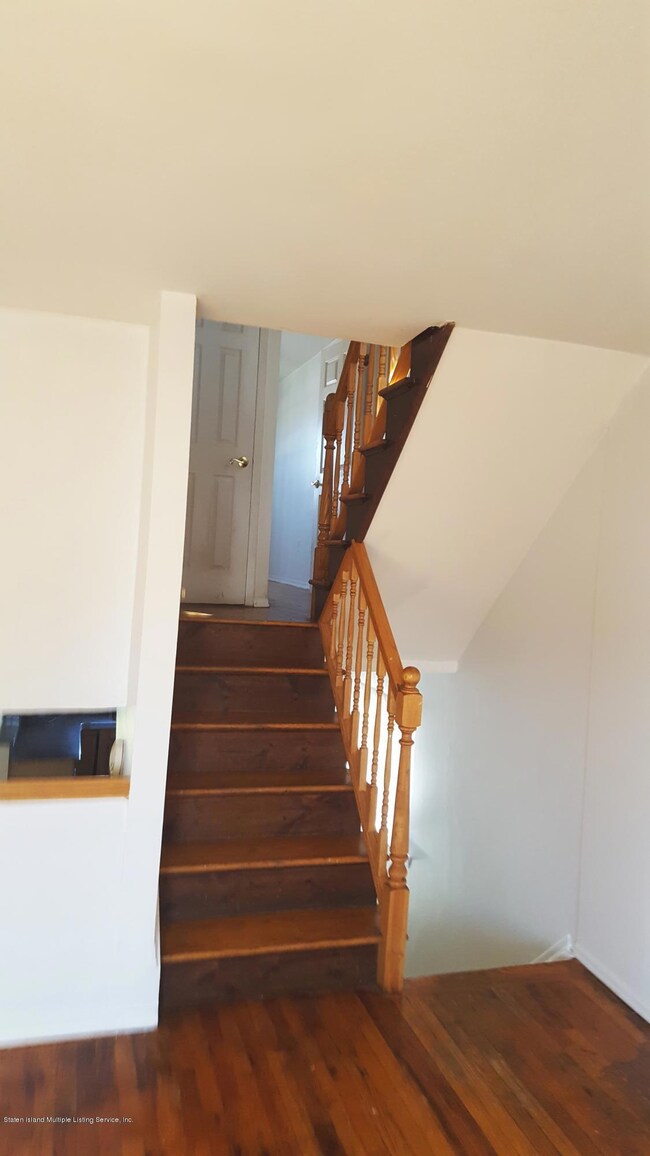 245 Doane Ave, Staten Island, NY 10308 - photo 4