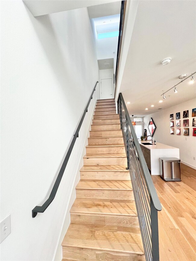 2002 E 7th St unit 223, Austin, TX 78702 - photo 4