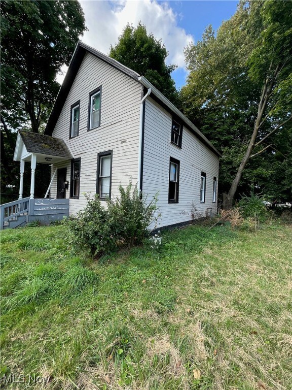 2314 E 101st St, Cleveland, OH 44106 - photo 6