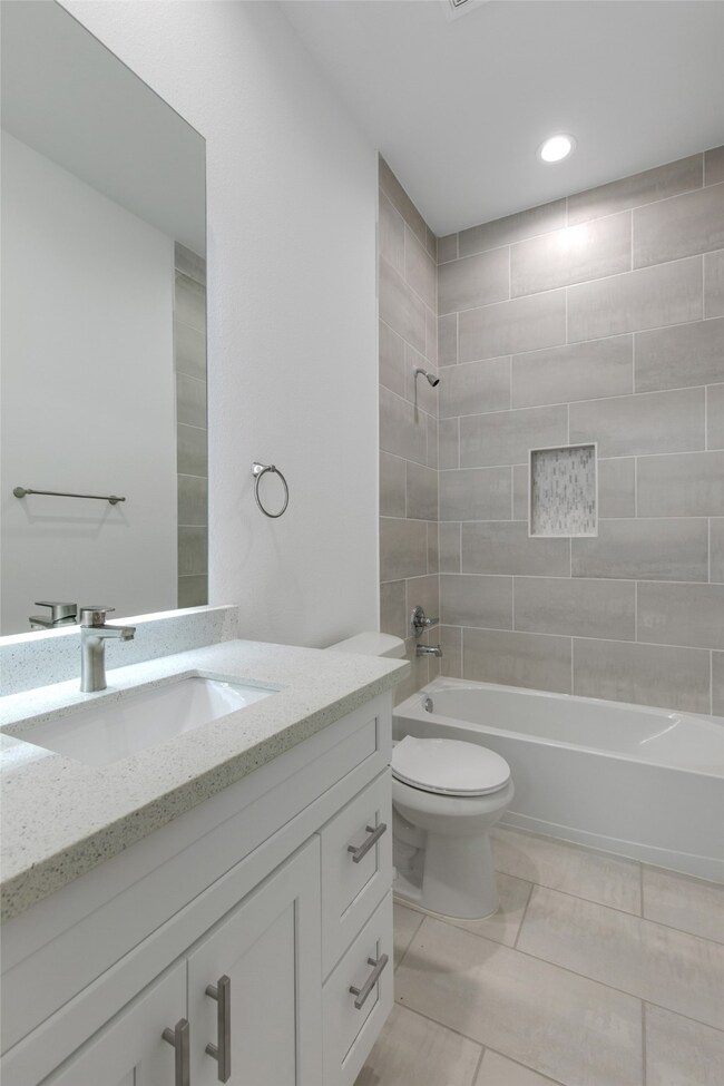 8327 Sunnyhill St, Houston, TX 77088 - photo 5