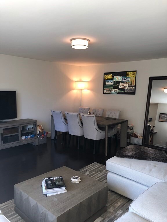 Harbor Towers unit 8G, Boston, MA 02110 - photo 4