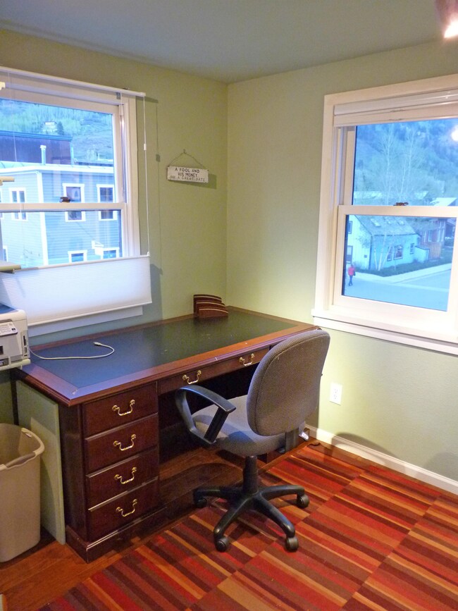 PacificaA Home Office