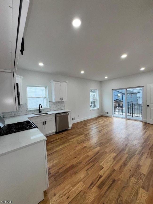 77 Norwood St, Newark, NJ 07106 - photo 5