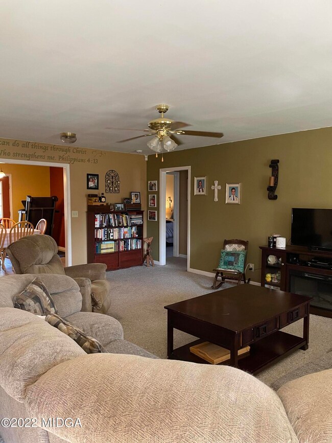 177 Doe Ct, Gray, GA 31032 - photo 2