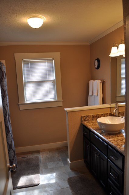 315 W Creek St, Fredericksburg, TX 78624 - photo 4