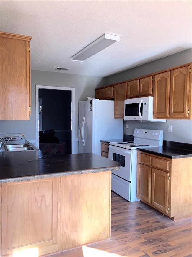 New stove & vent a hood microwave