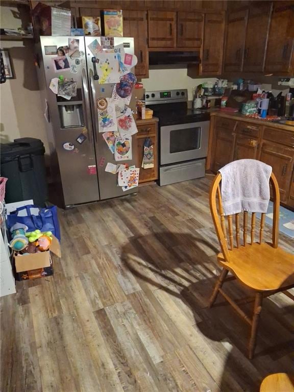 Kitchen and dining room