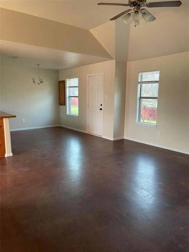 3235 Zion Hill Loop, Weatherford, TX 76088 - photo 4