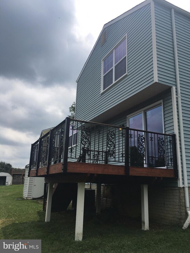 9608 Teakwood Dr, Upper Marlboro, MD 20774 - photo 3