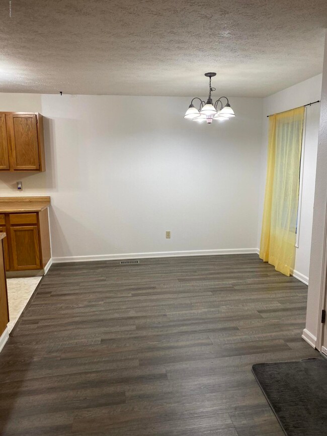 7201 Durenda Cir, Anchorage, AK 99507 - photo 5