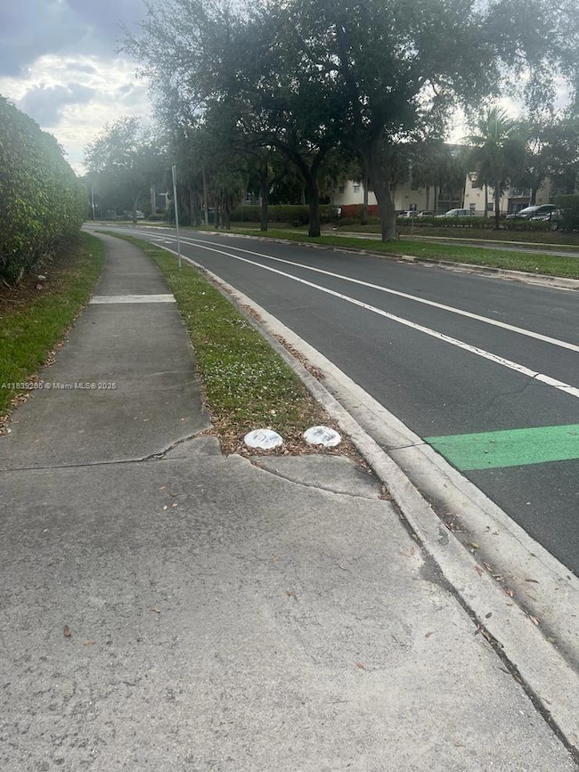 Breakwaters unit 27, West Palm Beach, FL 33401 - photo 3