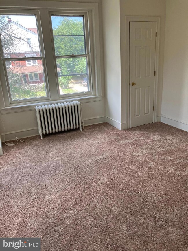 117 Walnut Ave unit 2, Ardmore, PA 19003 - photo 4