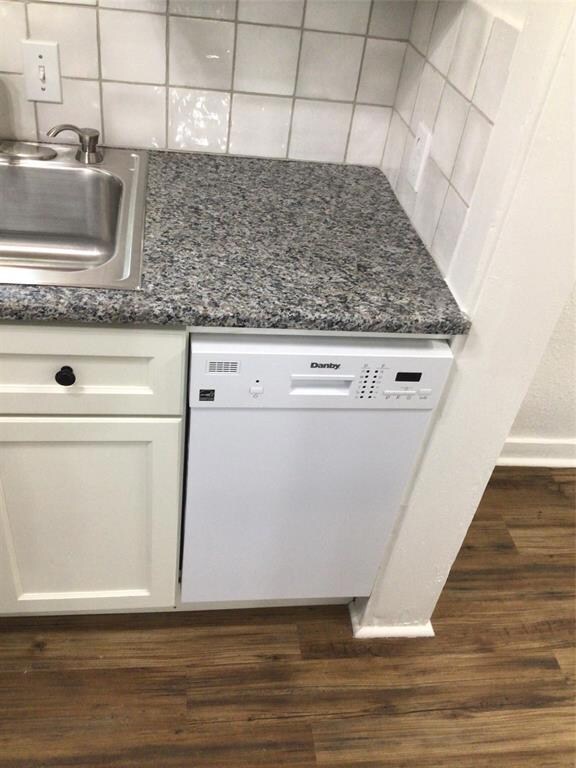 913 W Crawford St, Denison, TX 75020 - photo 7