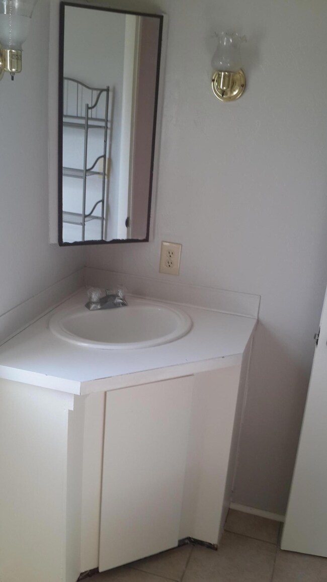 417 Hawthorn St, Craig, CO 81625 - photo 7