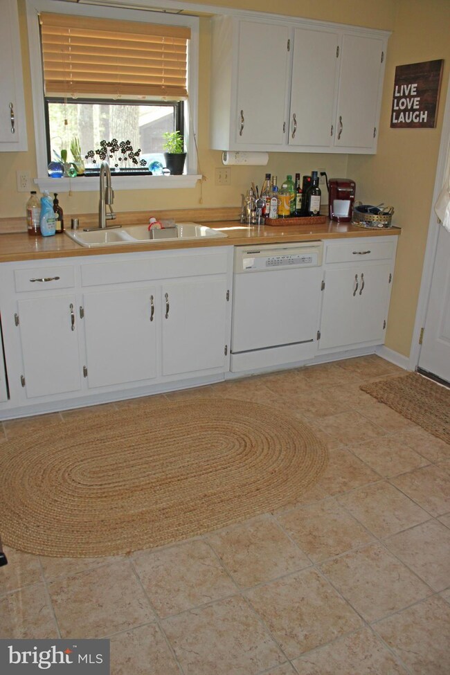 23250 Laurel Hill Dr, California, MD 20619 - photo 6