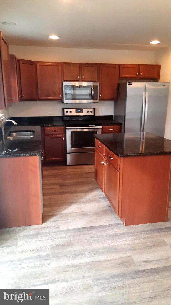 822 Admiral's Quay Dr, Mechanicsburg, PA 17055 - photo 5