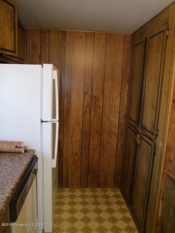 607 Meadowland St, Bloomfield, NM 87413 - photo 6