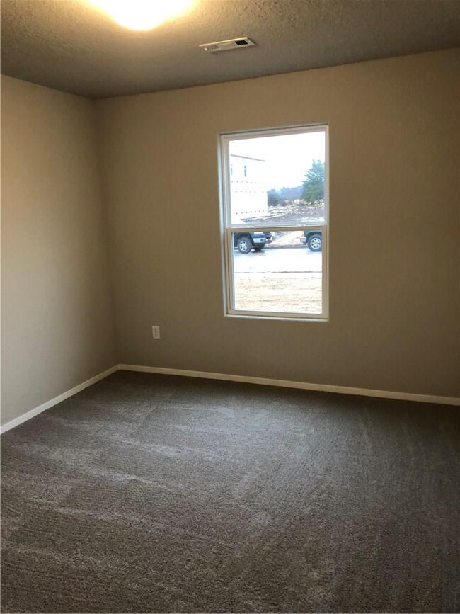 952 Jessica Leigh St, Elkins, AR 72727 - photo 5