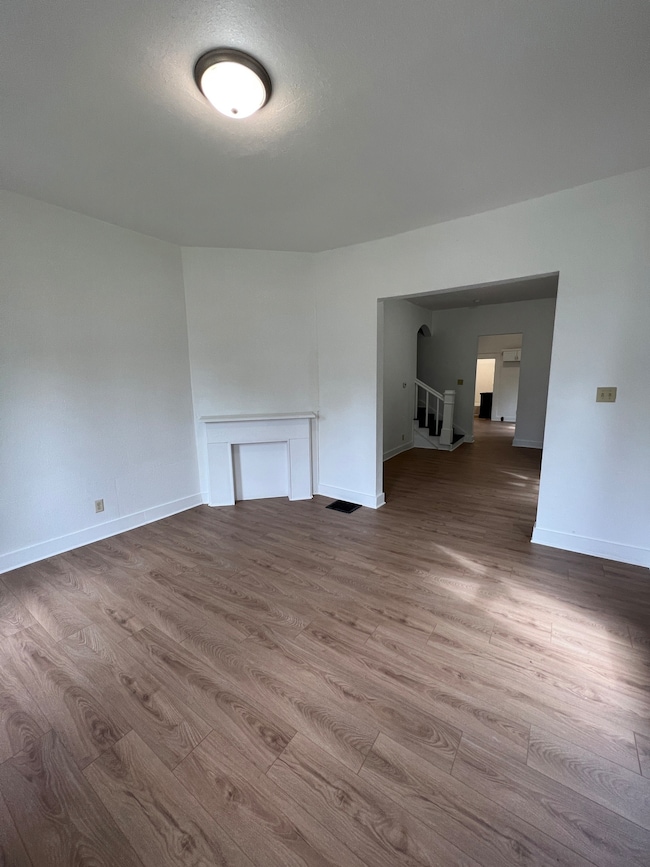 730 W 9th St, Anderson, IN 46016 - photo 2