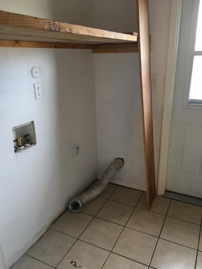 1709 Ron Cerrudo St, El Paso, TX 79936 - photo 5