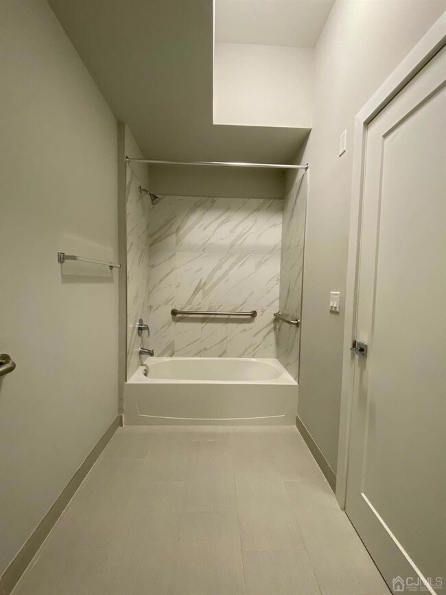 22 Center St unit 202, Metuchen, NJ 08840 - photo 6