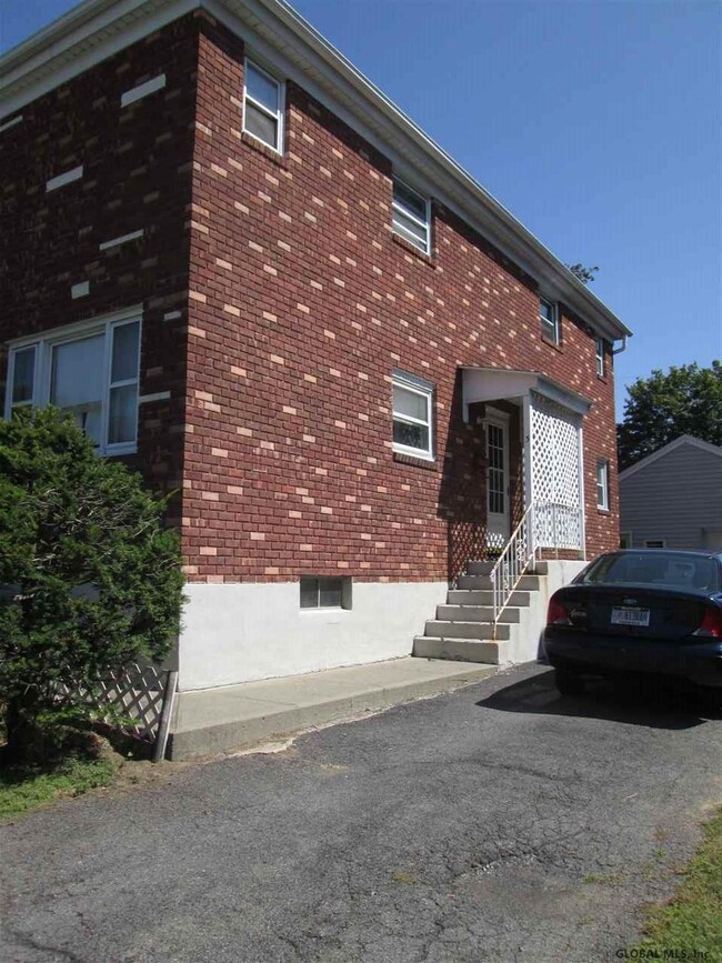 3 Glynn St, Albany, NY 12203 - photo 2