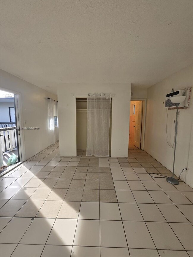 1400 N 17th Ave unit 17, Hollywood, FL 33020 - photo 6