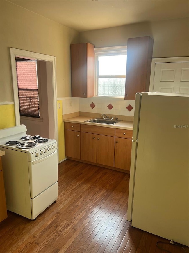 2323 W North B St, Tampa, FL 33609 - photo 7