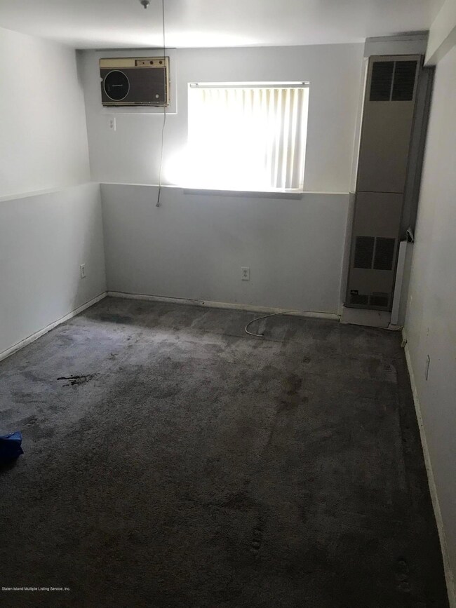 21 Perry Ave, Staten Island, NY 10314 - photo 6