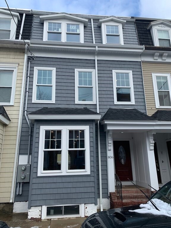 806 E 3rd St unit 2, Boston, MA 02127 - photo 2