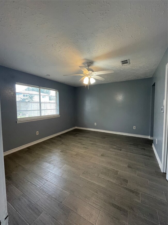 7626 Sunbonnet Ln, Houston, TX 77064 - photo 7