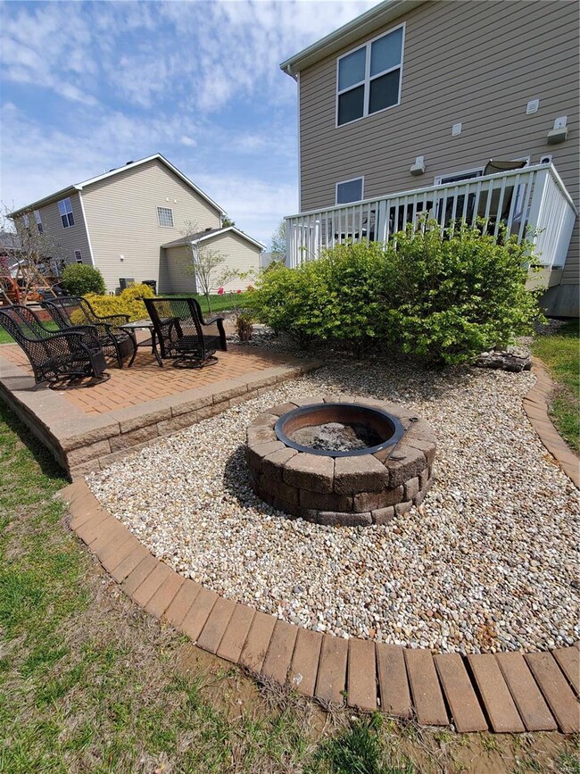 1205 Waldman Ct, O'Fallon, IL 62269 - photo 7